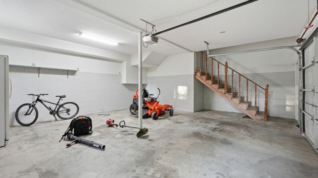 419 Laurel Crown Rd, Manchester, TN 37355