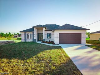 1142 ECLIPSE ST E, Lehigh Acres, FL 33974