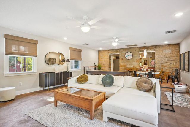 1444 Blue Jay Road, Heath, OH 43056