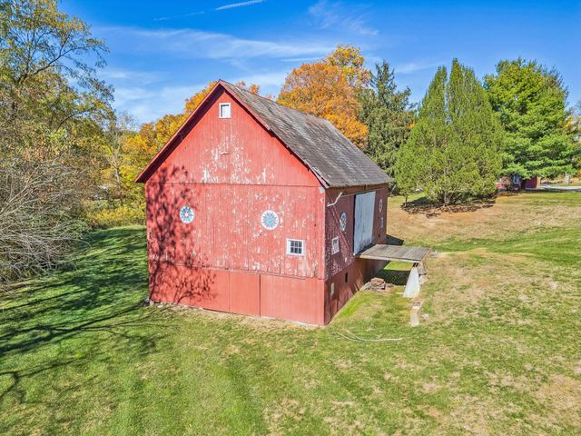 1444 Blue Jay Road, Heath, OH 43056