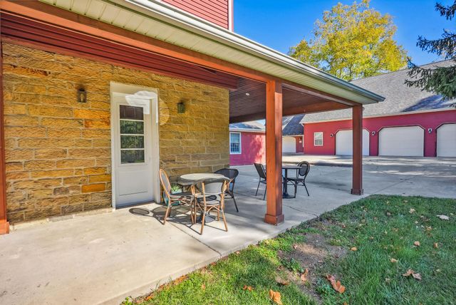 1444 Blue Jay Road, Heath, OH 43056
