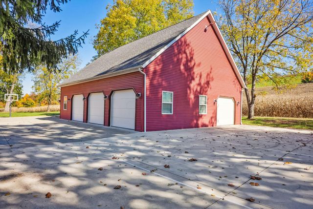 1444 Blue Jay Road, Heath, OH 43056