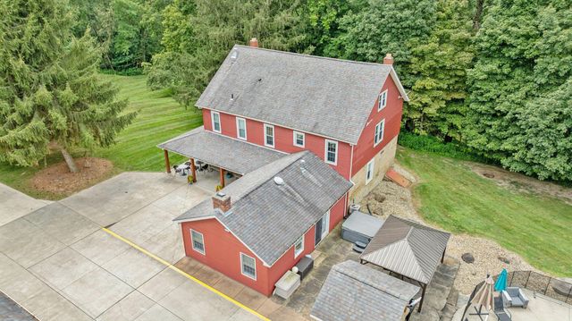 1444 Blue Jay Road, Heath, OH 43056
