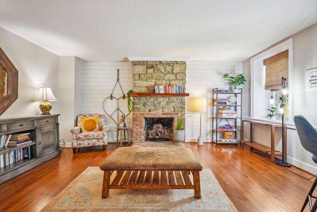 1444 Blue Jay Road, Heath, OH 43056