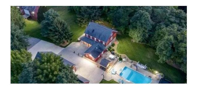 1444 Blue Jay Road, Heath, OH 43056