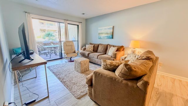 202 Maison Dr Apt L104, Myrtle Beach, SC 29572