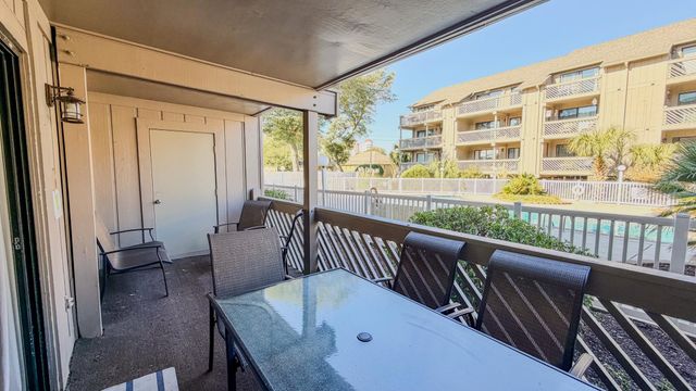202 Maison Dr Apt L104, Myrtle Beach, SC 29572