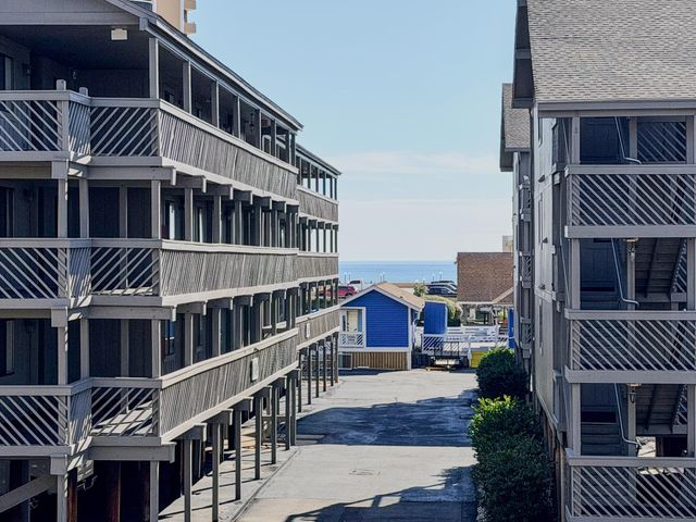 202 Maison Dr Apt L104, Myrtle Beach, SC 29572