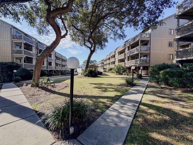 202 Maison Dr Apt L104, Myrtle Beach, SC 29572