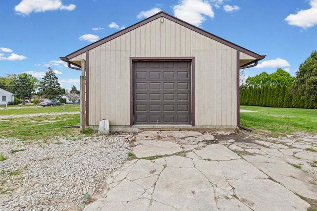 18905 VOILAND Street, Roseville, MI 48066