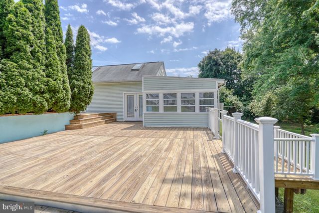 25 LOCUST ST, Earleville, MD 21919