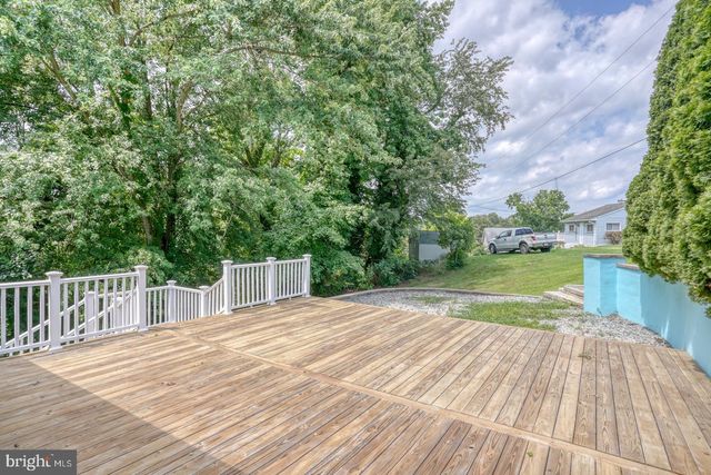 25 LOCUST ST, Earleville, MD 21919