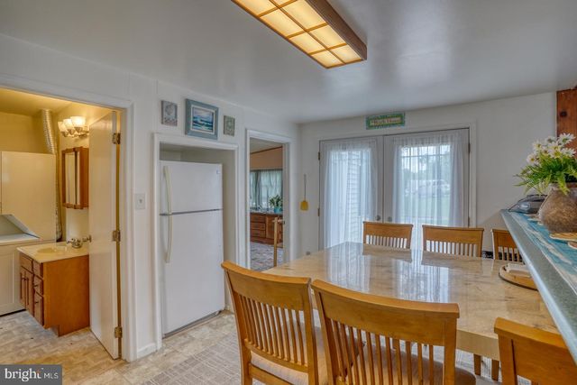 25 LOCUST ST, Earleville, MD 21919
