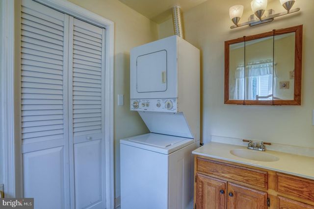 25 LOCUST ST, Earleville, MD 21919