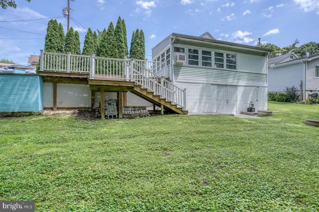 25 LOCUST ST, Earleville, MD 21919