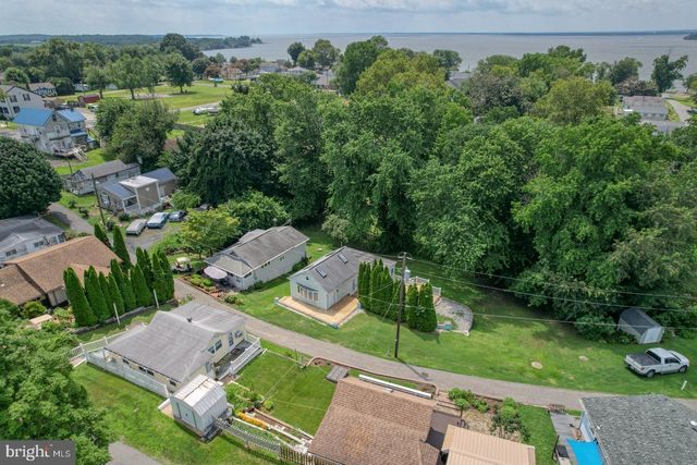 25 LOCUST ST, Earleville, MD 21919