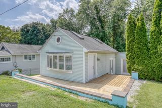 25 LOCUST ST, Earleville, MD 21919