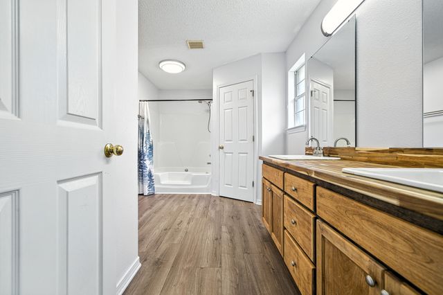 5315 Whitney Court, Crestview, FL 32536
