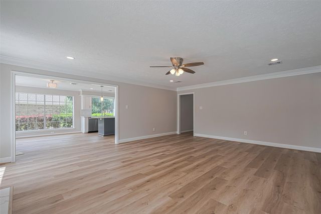 7419 Foxton Place Court, Houston, TX 77095