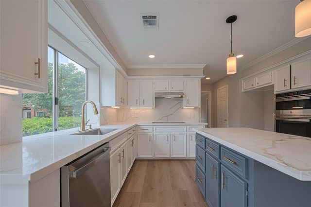 7419 Foxton Place Court, Houston, TX 77095