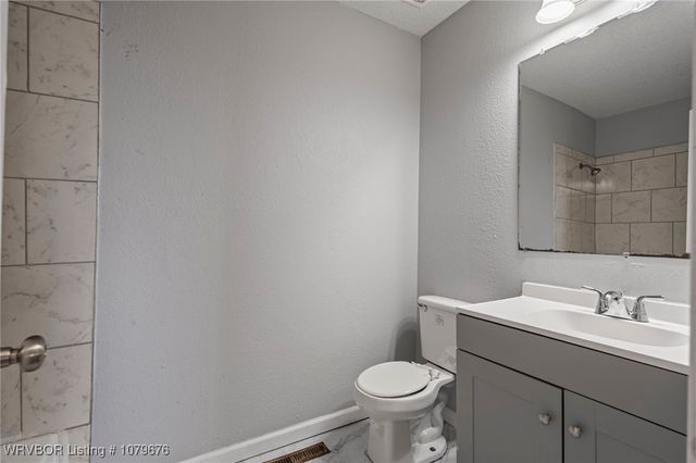 1106 N 21st Street, Van Buren, AR 72956