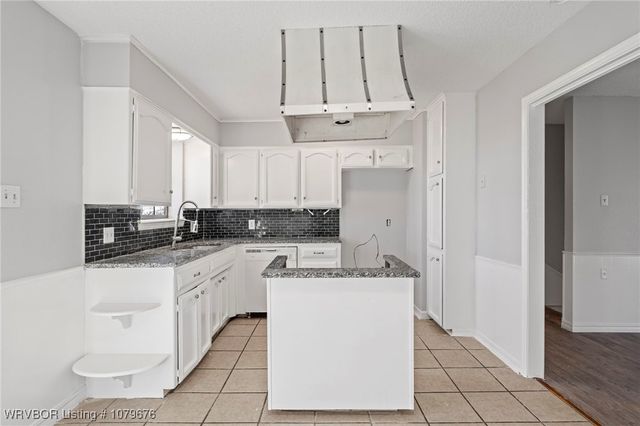 1106 N 21st Street, Van Buren, AR 72956