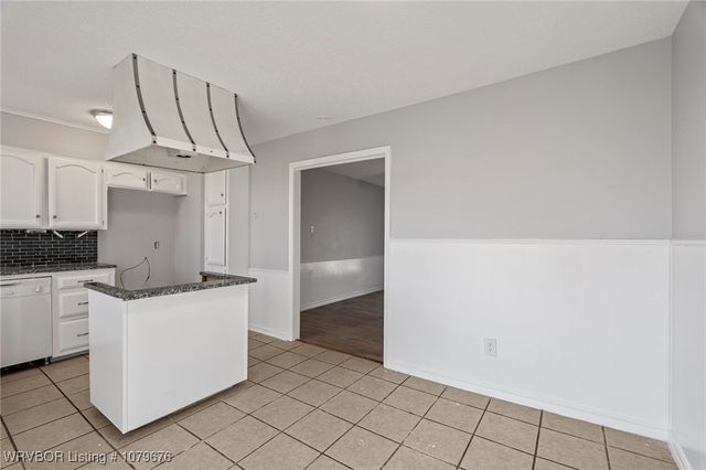1106 N 21st Street, Van Buren, AR 72956
