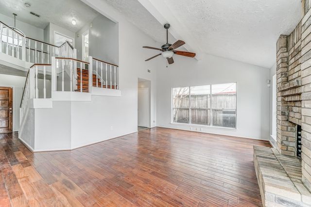 1916 Woodland Hills Drive, Missouri City, TX 77489