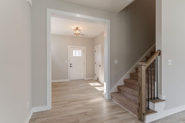 2748 Kincheloe Court, Evansville, IN 47725