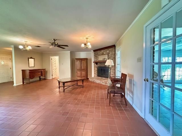 200 Pamela Place, Thibodaux, LA 70301