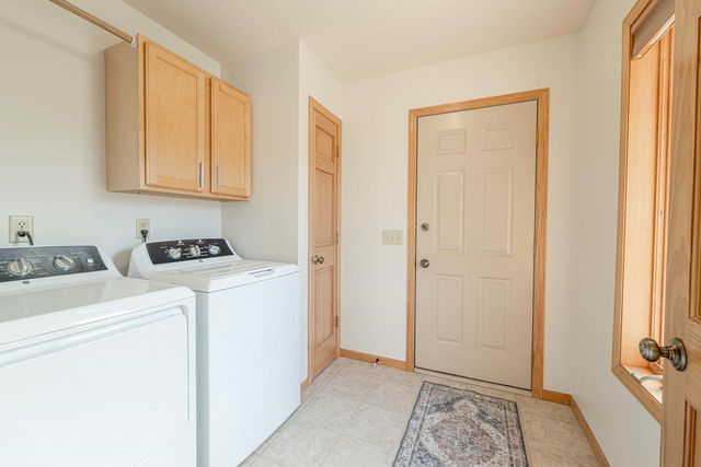 N8875 Blue Vista Lane, New Glarus, WI 53574