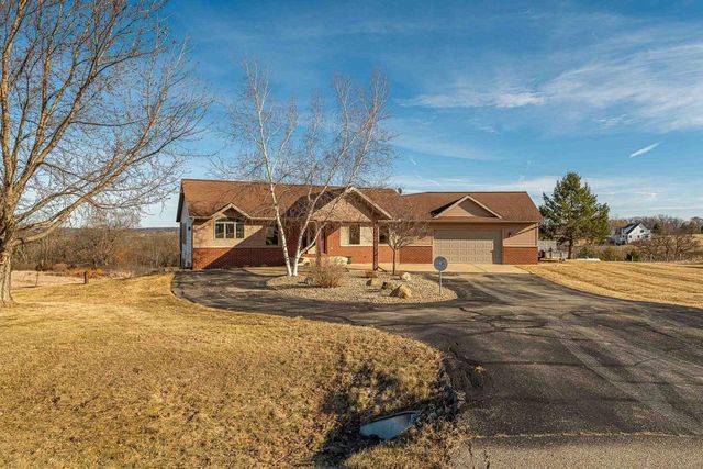 N8875 Blue Vista Lane, New Glarus, WI 53574