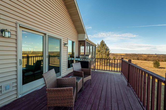 N8875 Blue Vista Lane, New Glarus, WI 53574