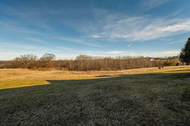 N8875 Blue Vista Lane, New Glarus, WI 53574