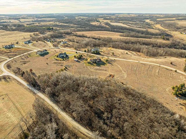 N8875 Blue Vista Lane, New Glarus, WI 53574