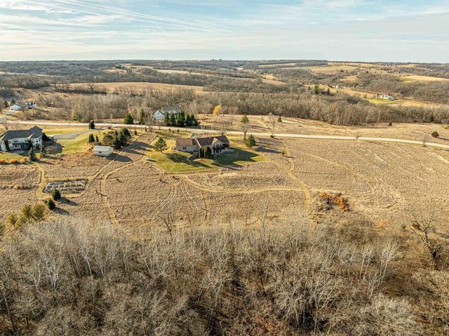 N8875 Blue Vista Lane, New Glarus, WI 53574