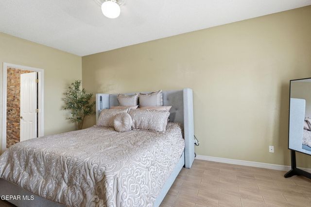 12470 PASEO LAGO Drive, El Paso, TX 79928