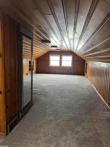 26 Hollywood Court, Mount Clemens, MI 48043