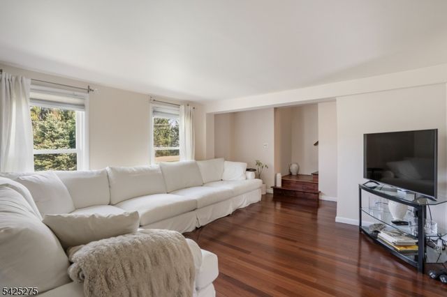 8 Morris Tpke, Randolph Twp., NJ 07869