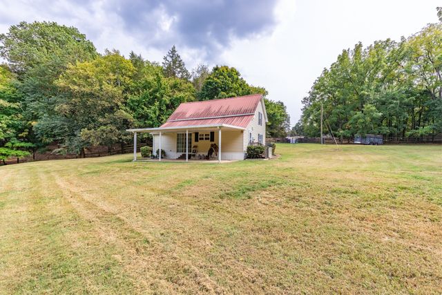 1502 New Deal Potts Rd, Portland, TN 37148