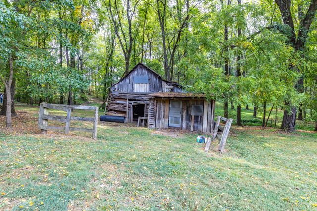1502 New Deal Potts Rd, Portland, TN 37148