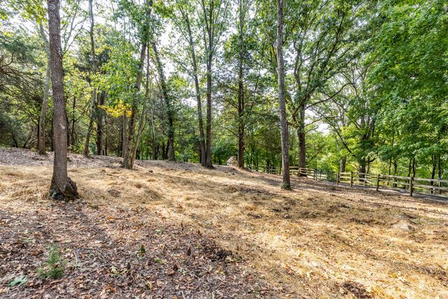 1502 New Deal Potts Rd, Portland, TN 37148