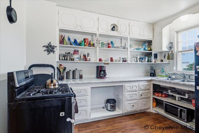 612 W 27TH ST, Cheyenne, WY 82001
