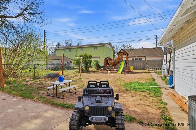 612 W 27TH ST, Cheyenne, WY 82001