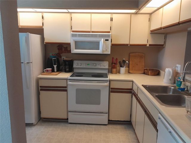 25210 NORTHLAKE DRIVE 210, Sanford, FL 32773