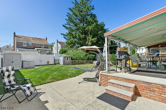 609 Arnett St, Elizabeth City, NJ 07202