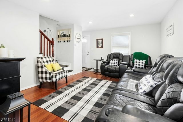 609 Arnett St, Elizabeth City, NJ 07202