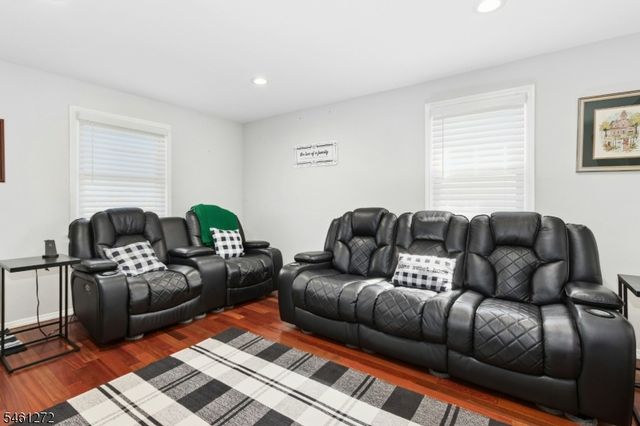 609 Arnett St, Elizabeth City, NJ 07202