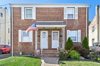 609 Arnett St, Elizabeth City, NJ 07202