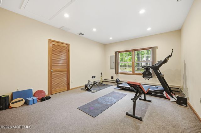 3 Warren Drive, Marlboro, NJ 07746
